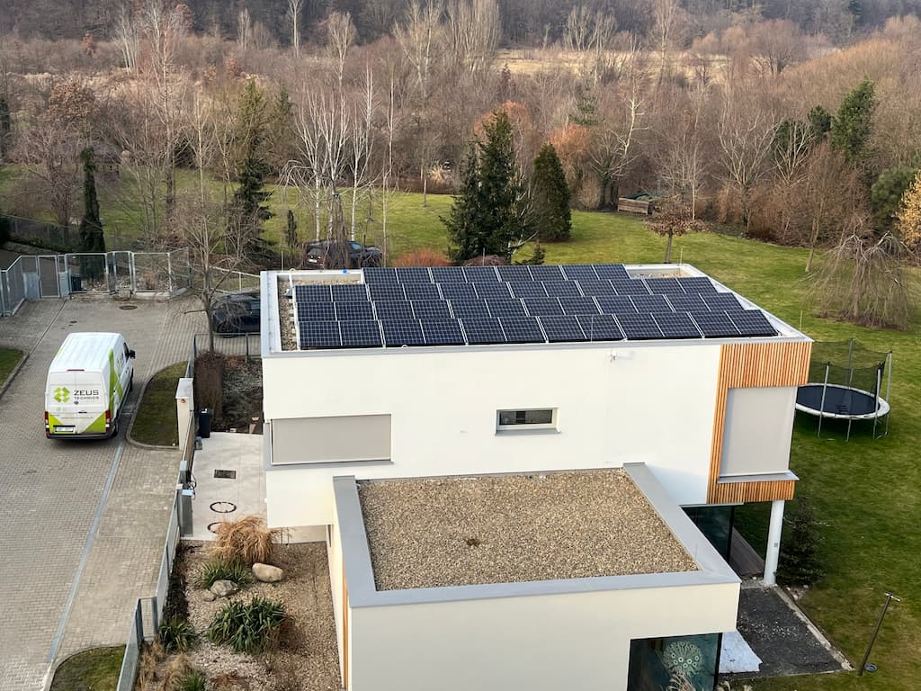 Projekt - FVE pro moderní dům s plochou střechou